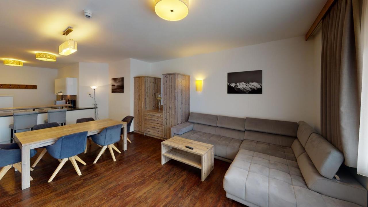 A Casa Saphir Appartement-Hotel Solden Bagian luar foto