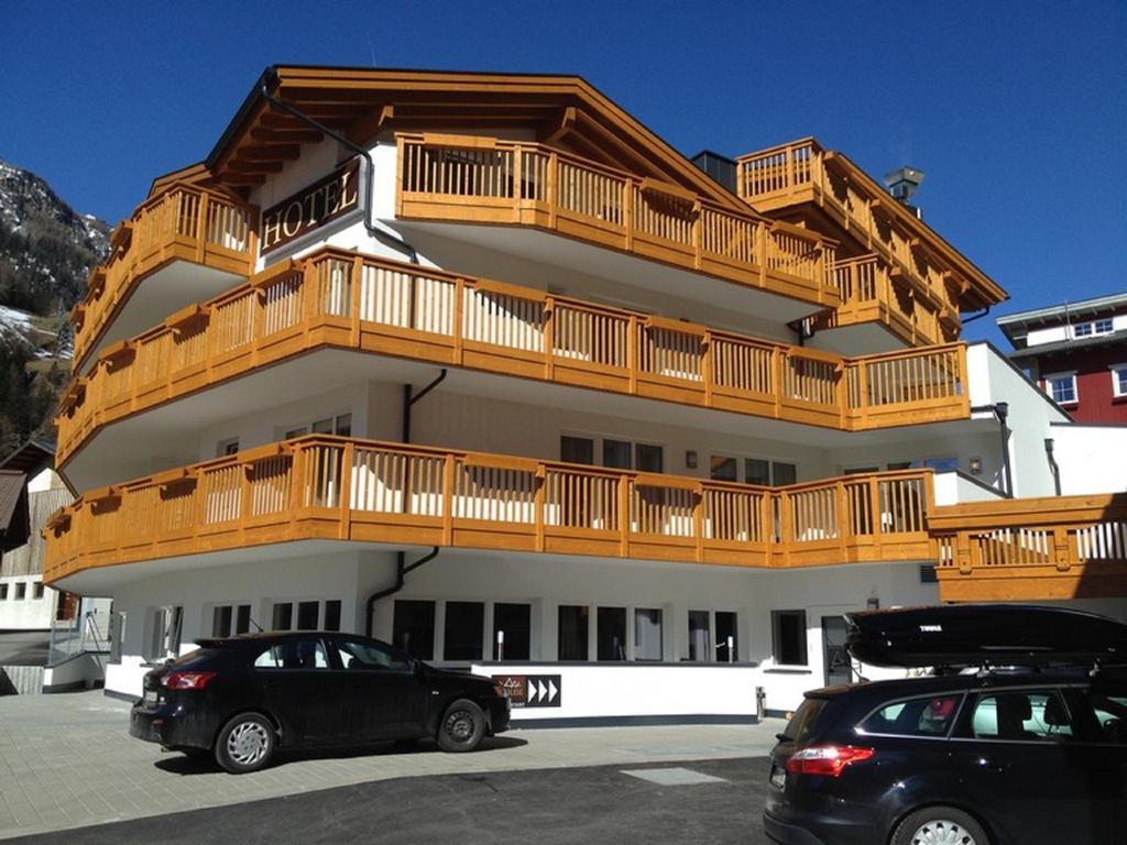 A Casa Saphir Appartement-Hotel Solden Bagian luar foto