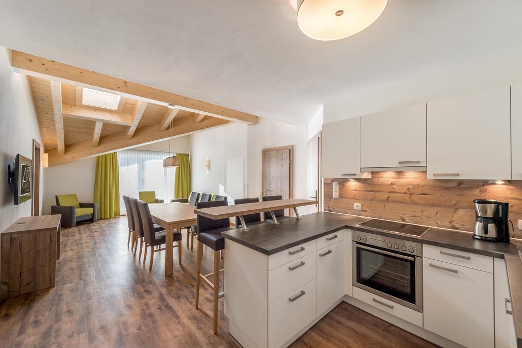 A Casa Saphir Appartement-Hotel Solden Bagian luar foto