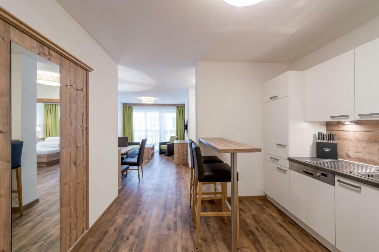 A Casa Saphir Appartement-Hotel Solden Bagian luar foto