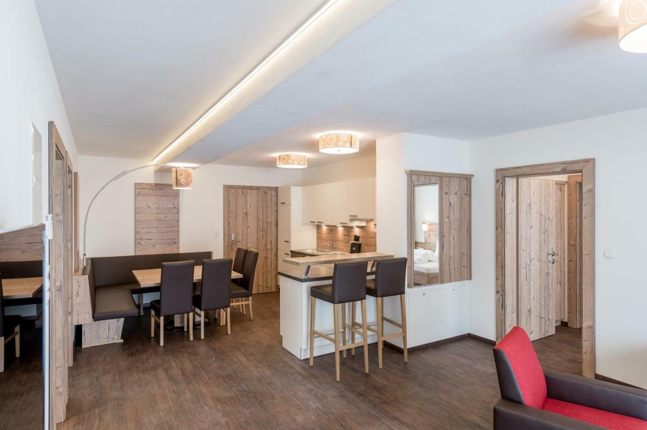 A Casa Saphir Appartement-Hotel Solden Bagian luar foto